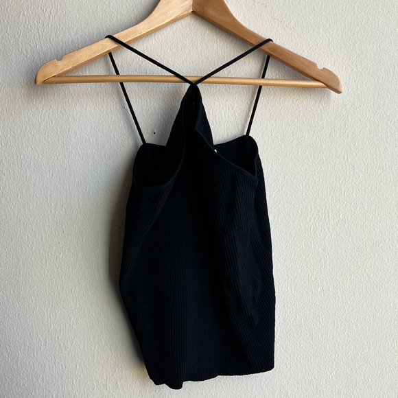 Boutique halter style top - Picture 1 of 4